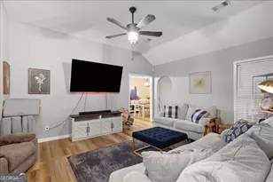 319 Tyson Glen Dr, Warner Robins, GA 31088 - Photo 6