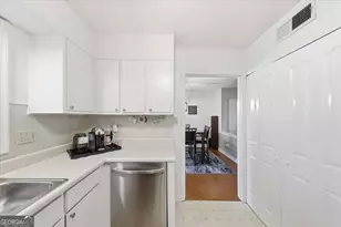 31 Cantey Pl NW, Atlanta, GA 30327 - Photo 10