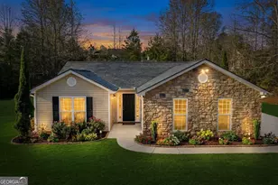 520 Redbud Ln, Mount Airy, GA 30563 - Photo 2