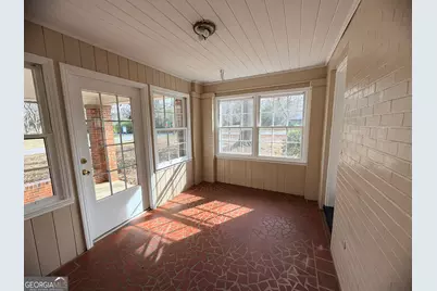 419 W Johnston Street, Forsyth, GA 31029 - Photo 6