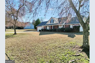 133 Meadow View Drive, Jackson, GA 30233 - Photo 2