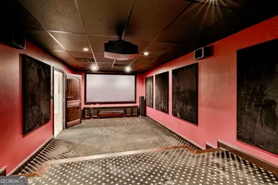 120 Meadow View Glen, Newnan, GA 30265 - Photo 4