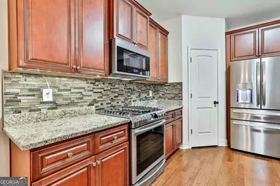 120 Meadow View Glen, Newnan, GA 30265 - Photo 18