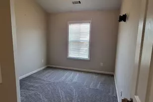 45 Newnan Lakes Dr, Newnan, GA 30263 - Photo 8