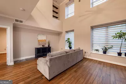 2626 Peachtree Road NW #412, Atlanta, GA 30305 - Photo 12