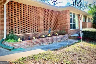 100 Brett Ave, Warner Robins, GA 31088 - Photo 4