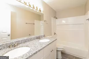 219 Deerfield Dr, Jonesboro, GA 30238 - Photo 10