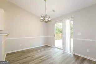 125 Waters Edge Dr, Locust Grove, GA 30248 - Photo 4