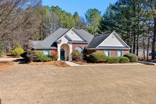 305 Surrey Park Dr, Fayetteville, GA 30215 - Photo 2
