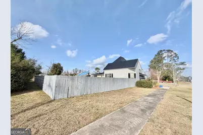 49 N Gill Street, Hazlehurst, GA 31539 - Photo 4