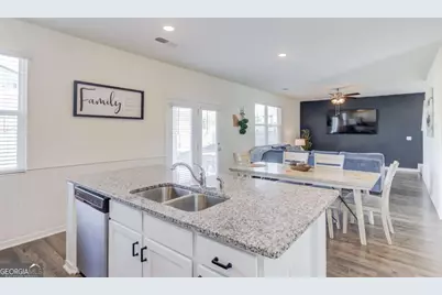 29 Moultrie Court, Hoschton, GA 30548 - Photo 12