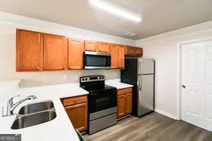 11236 James Madison Dr, Hampton, GA 30228 - Photo 8