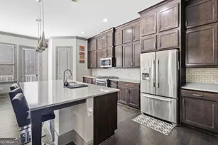 1802 Stephanie Trail NE, Atlanta, GA 30329 - Photo 4