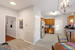 564 Edgefield Way, Macon, GA 31210 - Photo 8