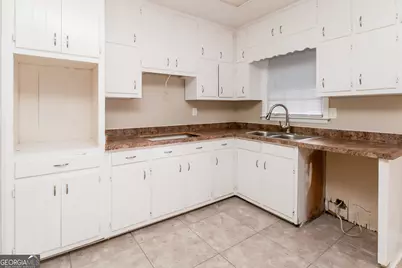 892 Oak Drive, Riverdale, GA 30274 - Photo 4