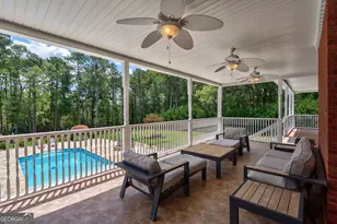 2391 Rabbit Farm Cir, Loganville, GA 30052 - Photo 42