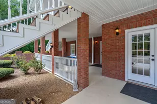 2391 Rabbit Farm Cir, Loganville, GA 30052 - Photo 68