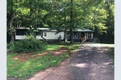 4744 Chickasaw Way SE, Acworth, GA 30102 - Photo 1