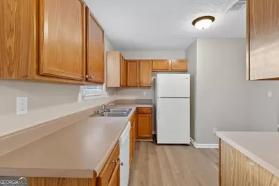 409 Kirkland Drive, Locust Grove, GA 30248 - Photo 12