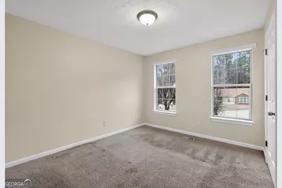 5635 Hunters Crossing Court, Lithonia, GA 30038 - Photo 8