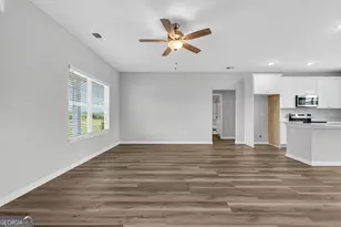 726 Primrose Cir, Greenville, GA 30222 - Photo 6