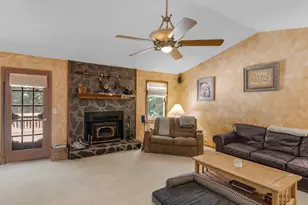 5 Ridgewood Cir, McDonough, GA 30252 - Photo 2