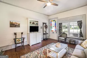 145 E Camp St, Moreland, GA 30259 - Photo 8