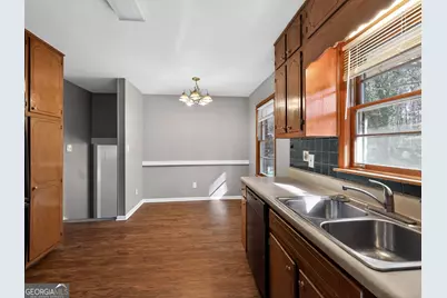 408 Rockbridge Court, Stone Mountain, GA 30088 - Photo 10