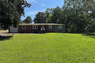 244 Railroad Ave, Lula, GA 30554 - Photo 1