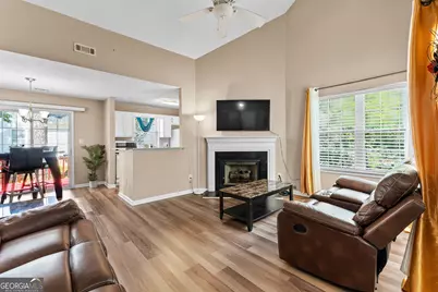 602 W Manor, Peachtree City, GA 30269 - Photo 4