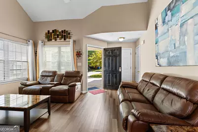 602 W Manor, Peachtree City, GA 30269 - Photo 2