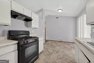 10248 Briarbay Loop, Jonesboro, GA 30238 - Photo 12