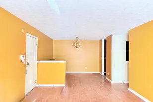 3229 Fairington Dr, Lithonia, GA 30038 - Photo 8