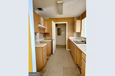 3229 Fairington Drive, Lithonia, GA 30038 - Photo 10