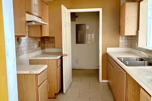 3229 Fairington Dr, Lithonia, GA 30038 - Photo 10