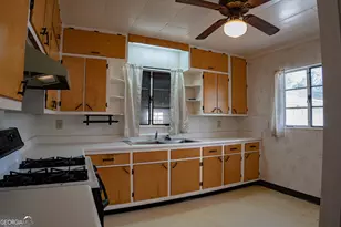 1615 Brunel St, Waycross, GA 31501 - Photo 6