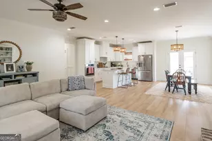 3090 Pineland Dr, Waycross, GA 31503 - Photo 14