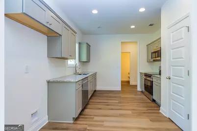 1669 W Poplar Street, Griffin, GA 30224 - Photo 12