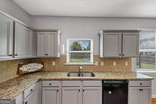 210 Creek View Ln, Acworth, GA 30102 - Photo 14