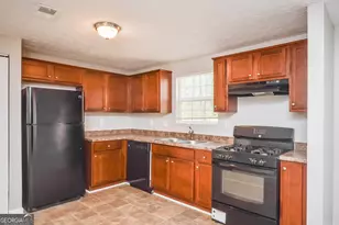 5176 Martins Crossing Rd, Stone Mountain, GA 30088 - Photo 6