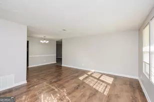 5176 Martins Crossing Rd, Stone Mountain, GA 30088 - Photo 4