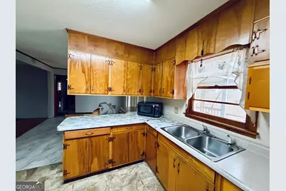 43 Sycamore Drive, Toccoa, GA 30577 - Photo 4