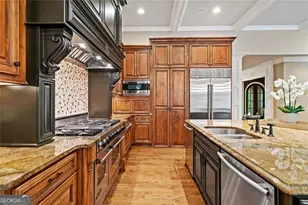 4304 Berkford Cir NE, Atlanta, GA 30319 - Photo 14