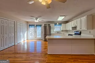 170 White St, Dillard, GA 30537 - Photo 4