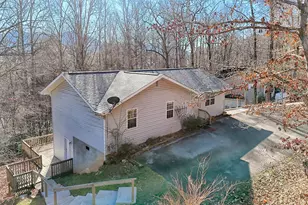 170 White St, Dillard, GA 30537 - Photo 2