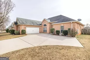 104 Downshire Way, Warner Robins, GA 31088 - Photo 2