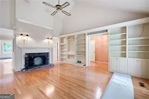 170 Mayfield Cir, Alpharetta, GA 30009 - Photo 4