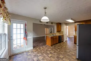 123 Rabbit Run Rd, Meansville, GA 30256 - Photo 10