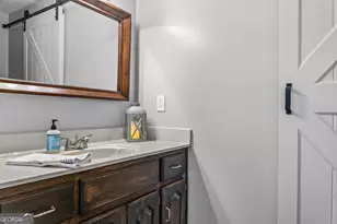 991 Crawford St, Madison, GA 30650 - Photo 8