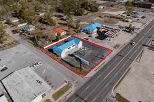 410 W Parker St, Baxley, GA 31513 - Photo 1